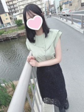 まゆゆ『神に愛されし薄幸の完璧巨乳美少女』