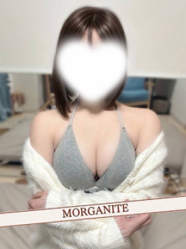 秋葉まゆ