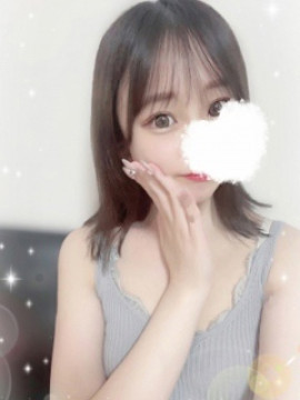 中田　ひな