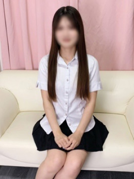 愛内　りさ