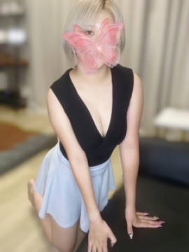 坂口なぎ