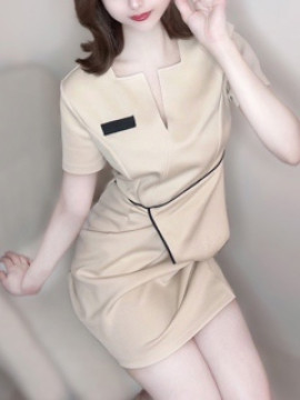 皆川　茜