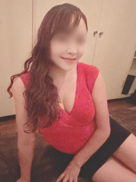 磯山マヤ