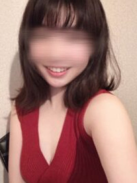 菅谷ななこ