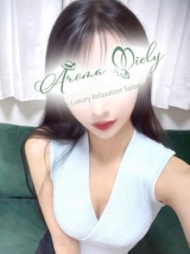 進藤ユイ