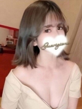 芹澤　ゆい