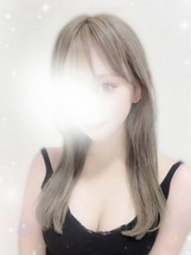 三上　りな