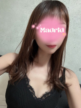 雪村しずく｜Oil Madrid（オイルマドリード）