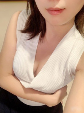 奥山もえ｜Private Salon M