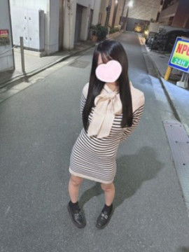 りな【店長激推し圧倒的美少女】