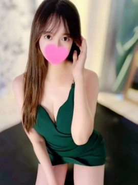 恵令奈（エレナ）