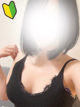 神奈(かんな)｜HOWEVER（ハウエバー）