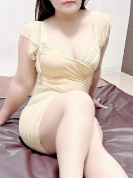 楓-かえで-|Mrs.Gold Tiara-ミセスゴールドティアラ-