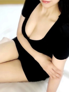 愛川こころ