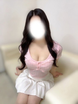 柚木ここな