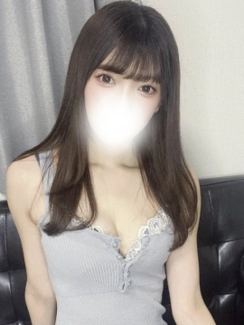 西尾ひなみ