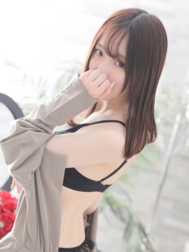 有村まきな
