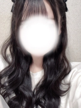 桃瀬にこる