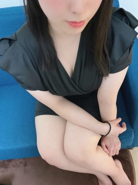 若月　あやな
