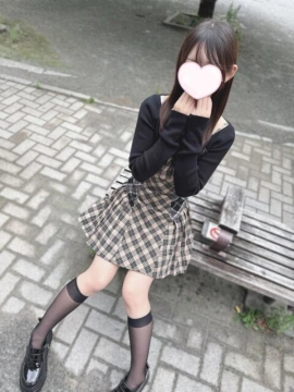 体験入店『経験1日のみ！激ウブロリカワセクシー美少女』