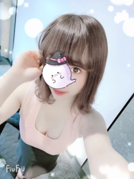 椿ひな