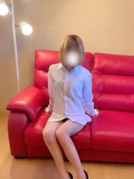 結城ひな