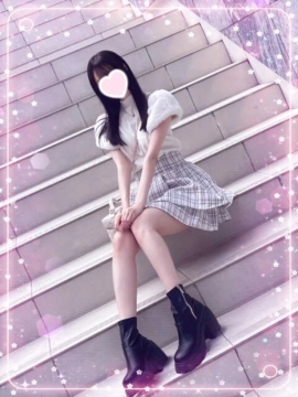 さくらこ『No.1最強伝説? 愛嬌抜群！現役大学生で唯一無二の色白天然美少女』