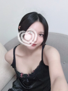 茜
