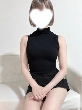 白桃まな