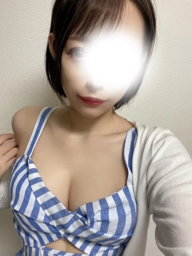 桃瀬ゆぁ