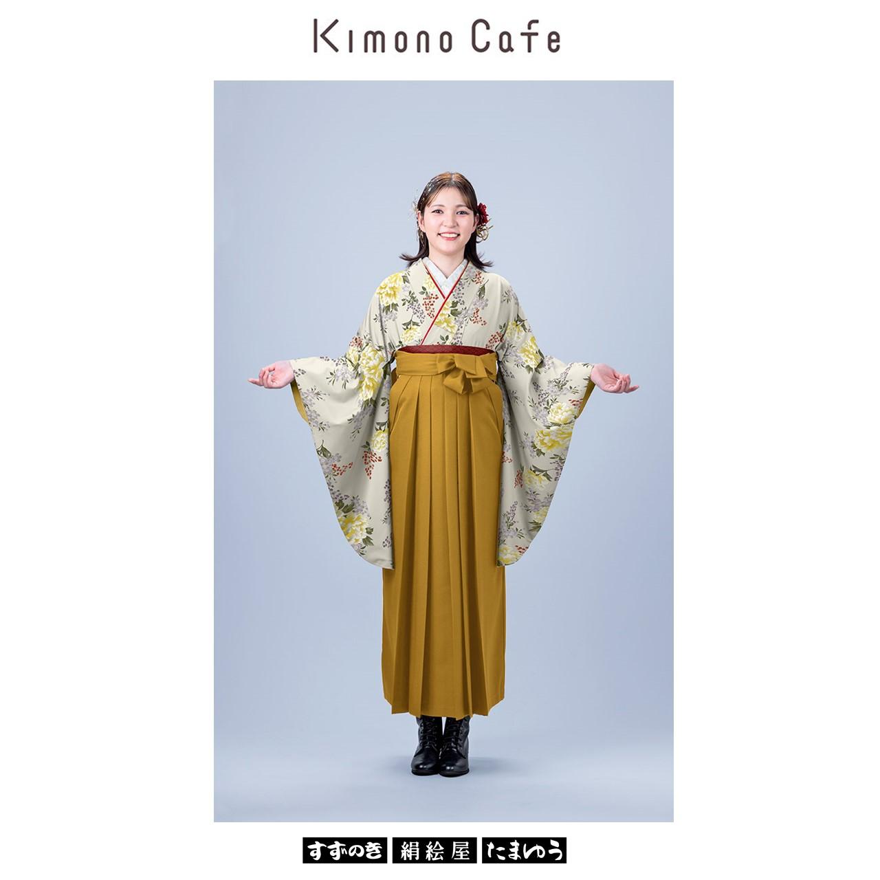 kimono1031（牡丹と南天　ベージュ）