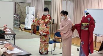 suwarikata1.jpg