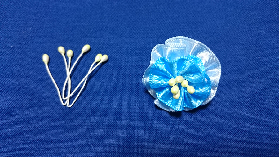 花の季節になみ縫いするだけ リボンで作る簡単 花のコサージュ おうち時間にピッタリ 温もりブログ 静岡県富士宮市を中心に手作りの温もりを大切にする 布と学生服の店 望幸
