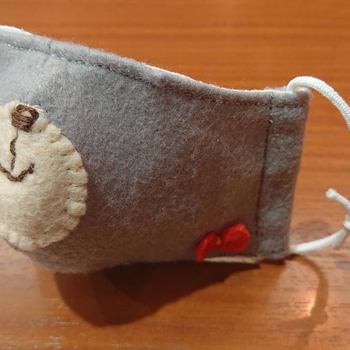 フエルトで作ったそう!つけたお子様の姿を想像するだけでほっこりします フエルトで作ったそう!つけたお子様の姿を想像するだけでほっこりします