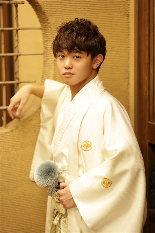 男性袴 羽織袴姿で成人式をもっと特別な日に スタッフブログ 谷屋フォトスタジオ 振袖前撮りや七五三 お宮参り 卒業式 ブライダルなど和洋両方のシーンで撮影できます 日本庭園のあるスタジオだから いつでもロケ撮影可能です