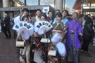 成人式当日を終えて トキワヤスタッフのblog 千葉県旭市の振袖 着物専門店トキワヤ呉服店