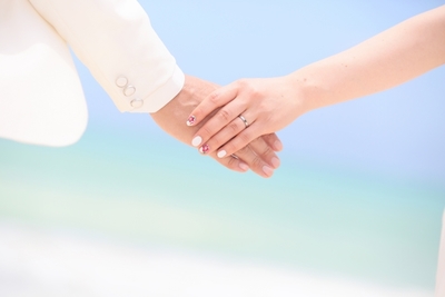 2人だけの結婚式ってどう? 利点や気を付けたいことをご紹介