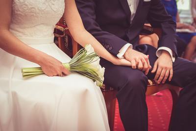 46.2%が600万以上を希望! 結婚相手の年収はいくらあれば幸せなのか