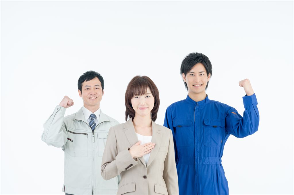 サポートする男性と女性