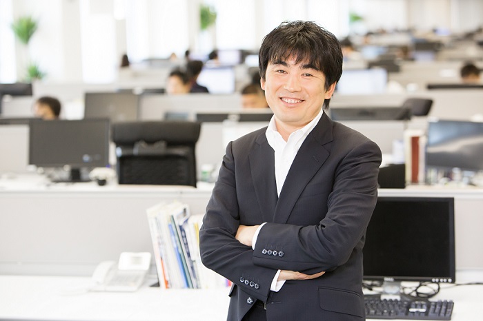 草野 隆史 氏