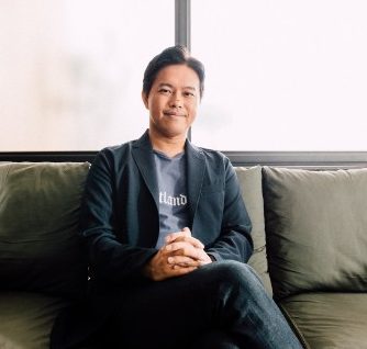 新田 剛史 氏