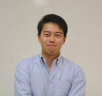 中間 康介