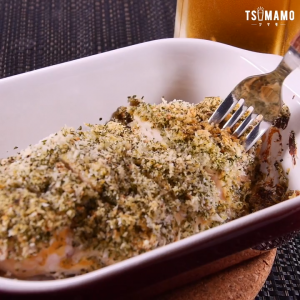 鶏むね肉のパルメザンチーズ焼き