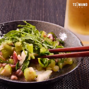 セロリと塩辛炒め