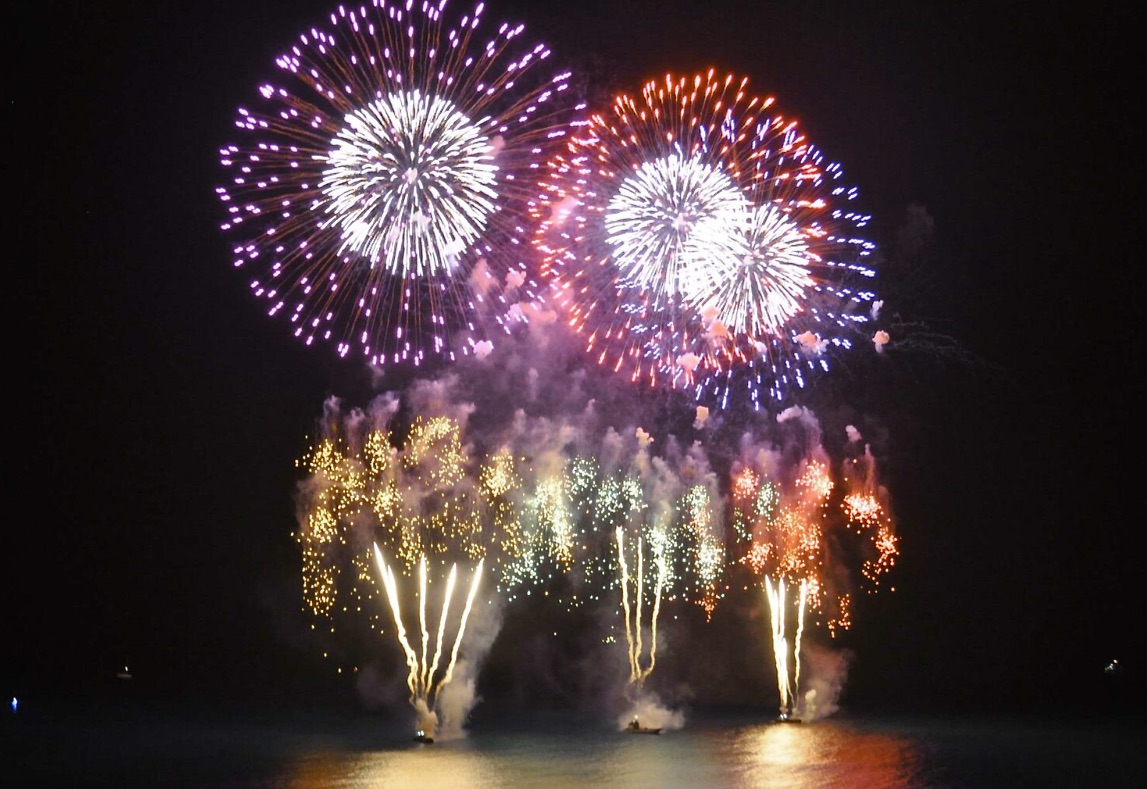 2026 New Year  花火クルーズ