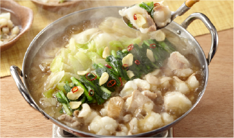 国産牛のもつ鍋（2人前）