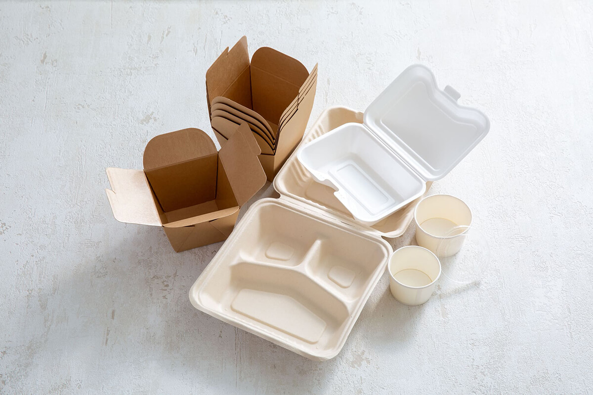 さまざまな弁当の容器