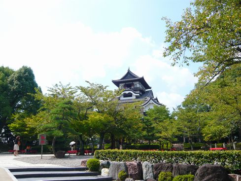 p1020988 犬山城 - 本丸門から