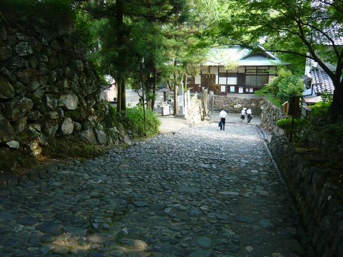 p1030099 犬山城を後に