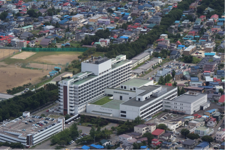 青森県立中央病院の外観